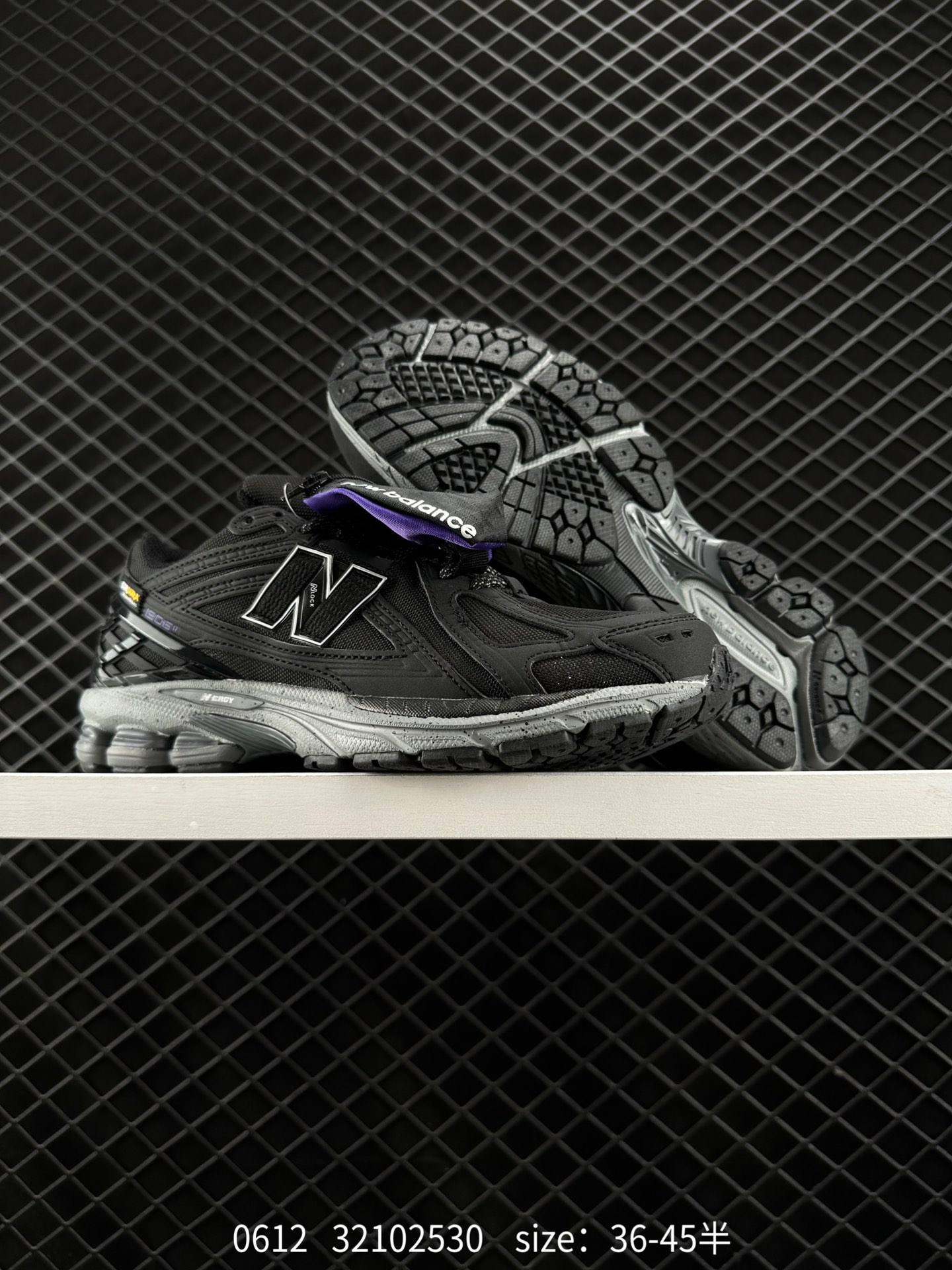 New Balance M1906R